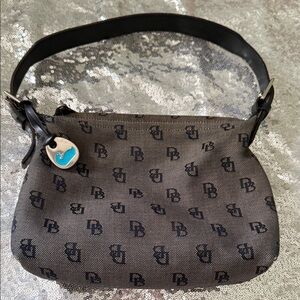 Chic Dooney & Bourne Black Monogram hand Bag